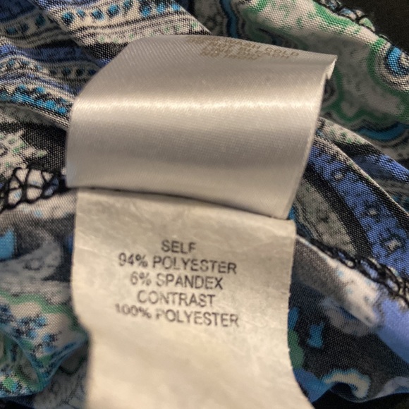 Women’s like new top by Roz & Ali size 1X. - Picture 4 of 8